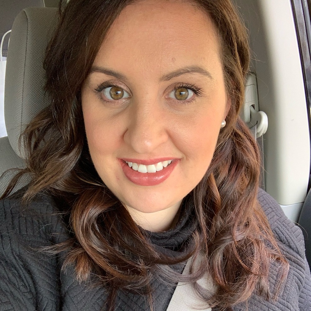 Meet your Posher, Courtney